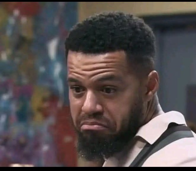 Yooo it's gonna  be a long  day

SWEET GULUVA THE HOST 
VALENTINES DAY X SWEET GULUVA 
#SweetGuluvaAtOwnersOffice
#SweetGsLovesSweetGuluva