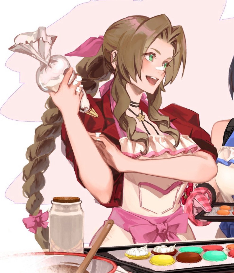 The icing on her nose she’s so cute 😭🤍