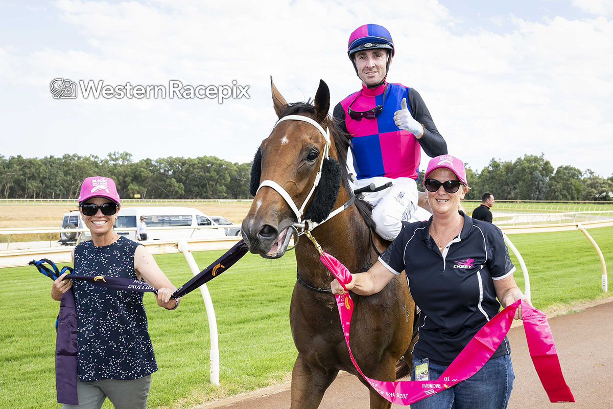 WesternRacepix's tweet photo. MARIA LUCIA - 2026 Magic Millions WA 2YO Classic @PinjarraPark #WesternRacepix #MagicMillions #LadiesDay 

More 📸 https://t.co/XhRFkk00xX https://t.co/JNgsMkjy3Z
