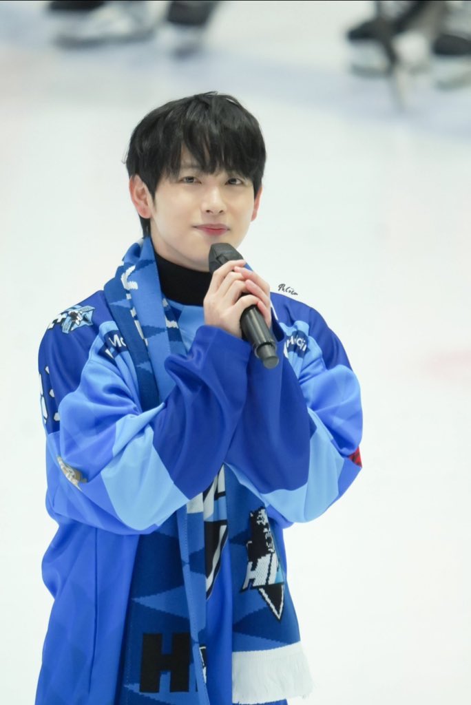 hys1kw0n's tweet photo. 얼굴 감동 심하네

2024                                    2026 https://t.co/w9z4s2vsgD