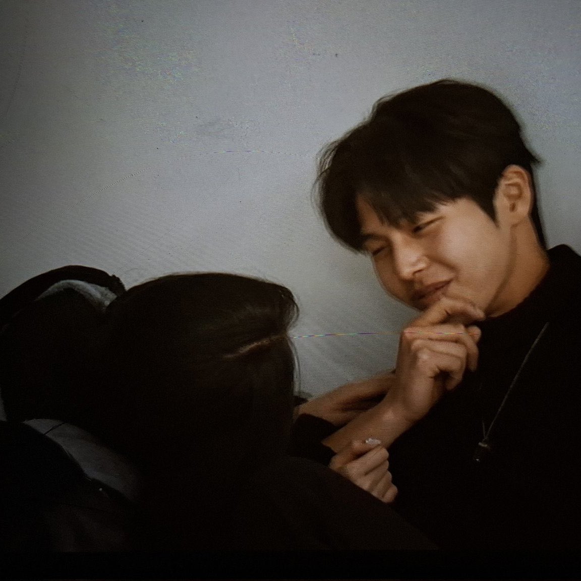 Heesun and Subeen are so in love 🥰

#SinglesInferno5