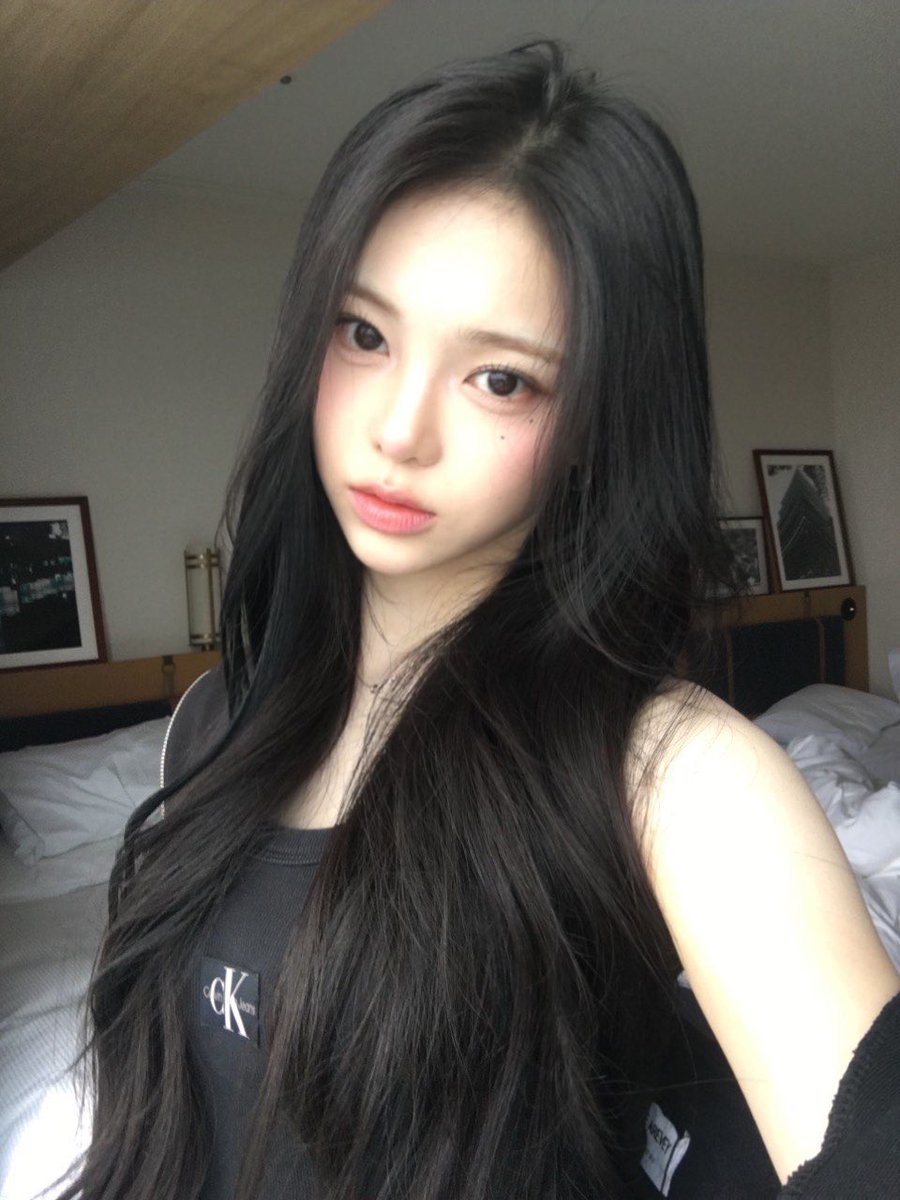 wwwkabicom's tweet photo. 09년생미모에 뭔말도안나온다이제.. https://t.co/JkniywGLFa
