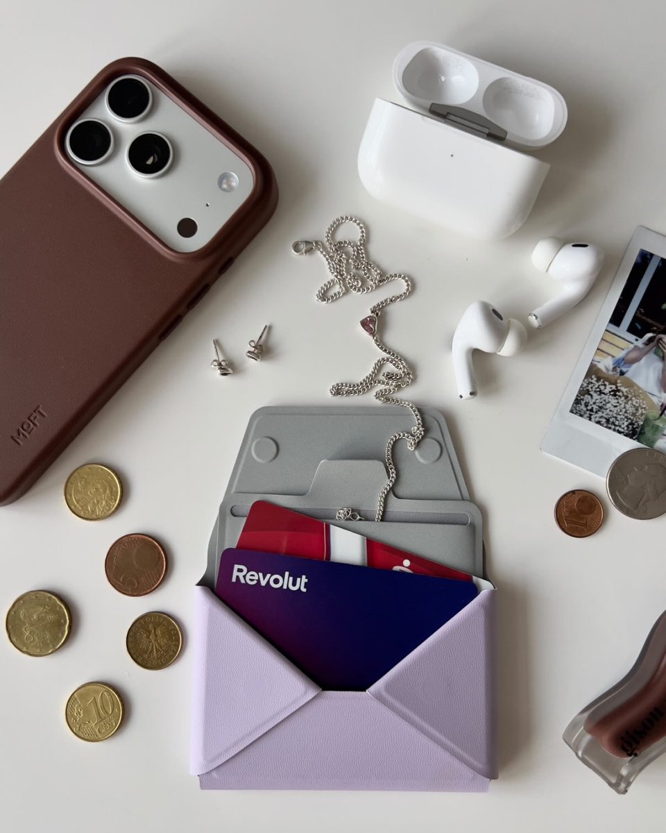 JpMoft's tweet image. Happy Valentine’s Day 🍫

カカオブラウン × ラベンダー。
甘すぎない、ちょうどいいバレンタイン。

大切な人へ。
そして、がんばる自分にもチョコを。
🔗x.gd/y9LgK7
#MOFT #ハッピーバレンタイン  #ValentinesDay