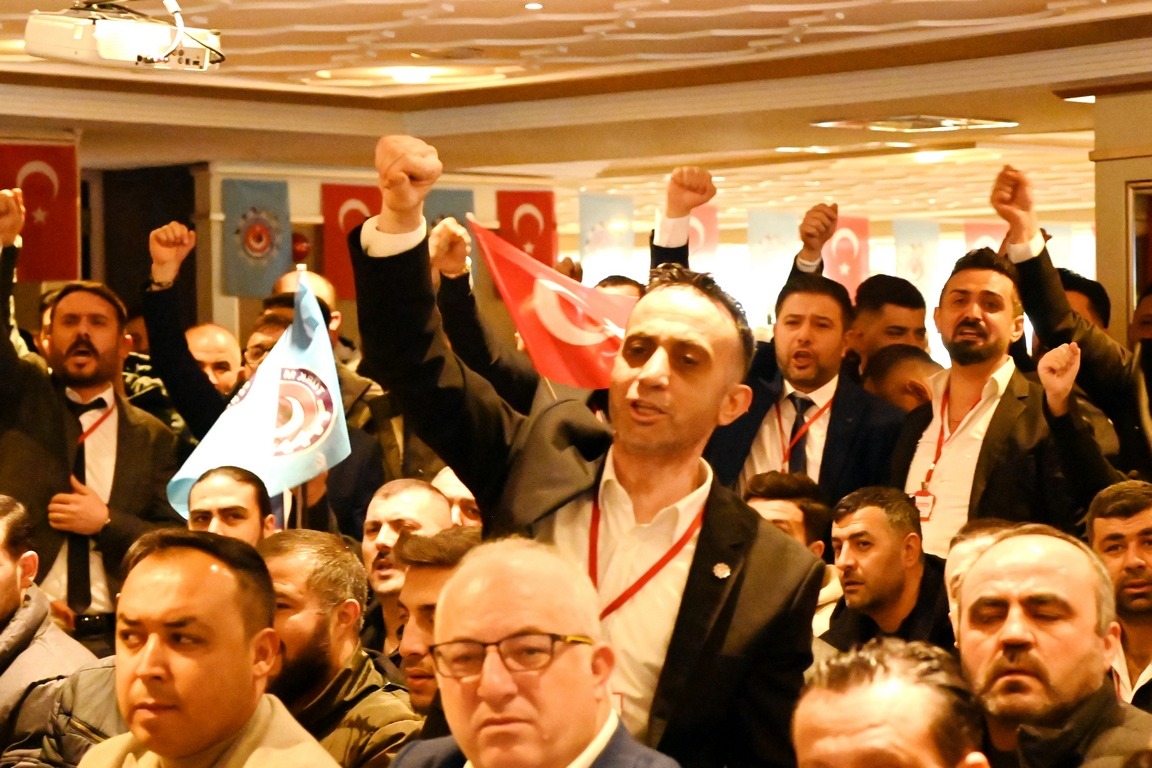 AltundagUysal's tweet photo. Aksaray 1 Nolu Şubemizin 5. Olağan Genel Kurulu’nun teşkilatımıza, ülkemize ve tüm işçi sınıfına hayırlı olmasını temenni ediyor, göreve seçilecek tüm arkadaşlarıma üstün başarılar diliyorum. https://t.co/Kkgzh5pg8e