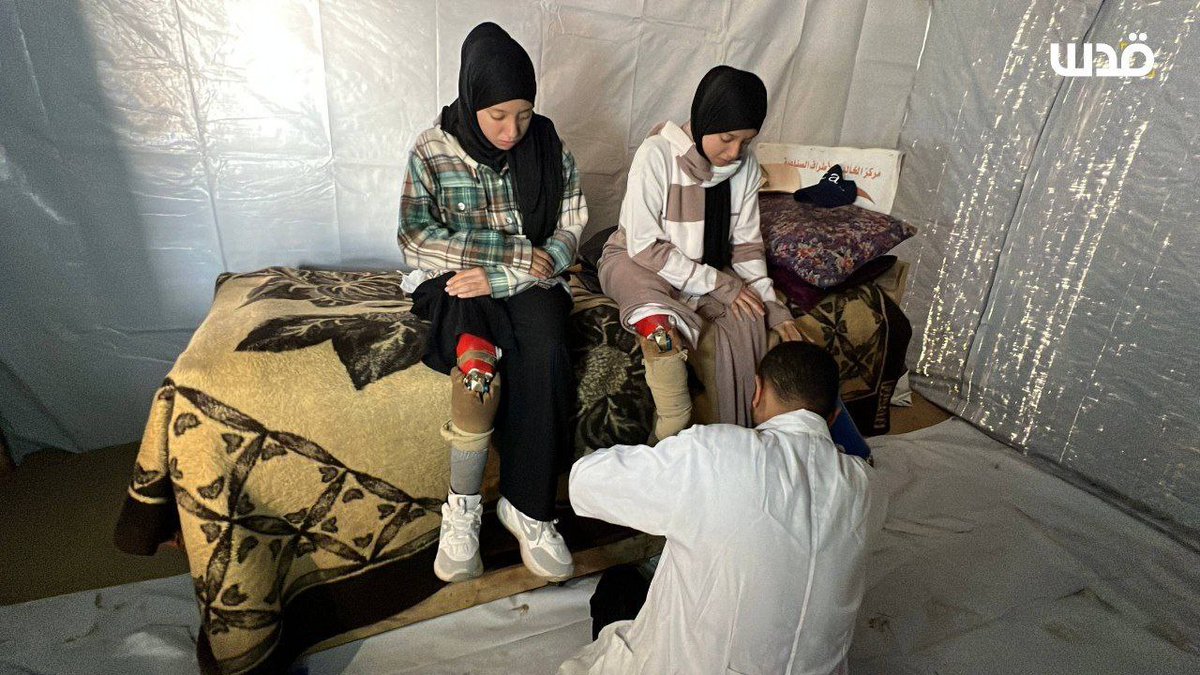 Marchfoward's tweet photo. Rakyat Gaza ni kalllau diberi peluang aku tak terkejut Ekonomi mereka akan maju gila

Tengah perang pun mereka masih boleh ada klinik untuk hasilkan kaki palsu bagi mereka yang tercedera akibat serangan Israel di Al Mawasi Khan Younis https://t.co/WSb5kRu71W