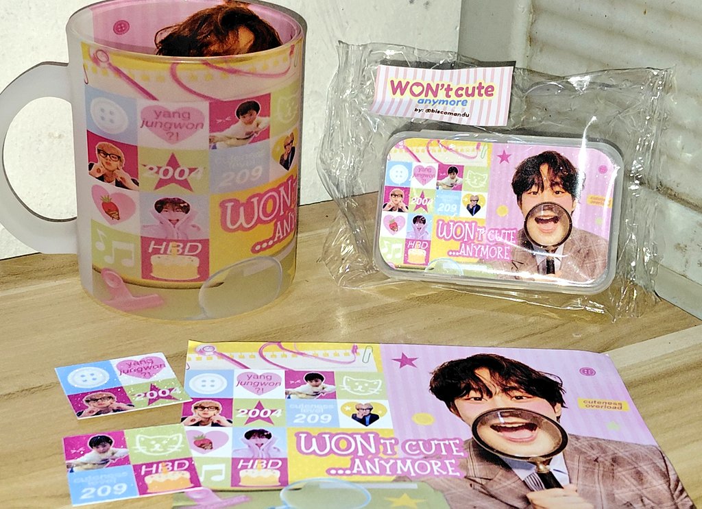 jjungalwayswon's tweet photo. 📬 — @biscomandu &amp; @izbaekguu  .⋆⁺₊⊹.݁˖.݁༉‧₊˚.

AAAAAAAAAAA didn't expect na ganto kaganda yung mug hihi ^^💙 salamat din po sa mga freebies, super bet ko ang caseee! 🤩

#tyxmc #mailfrombaekguu https://t.co/yo2Zk3FKfX