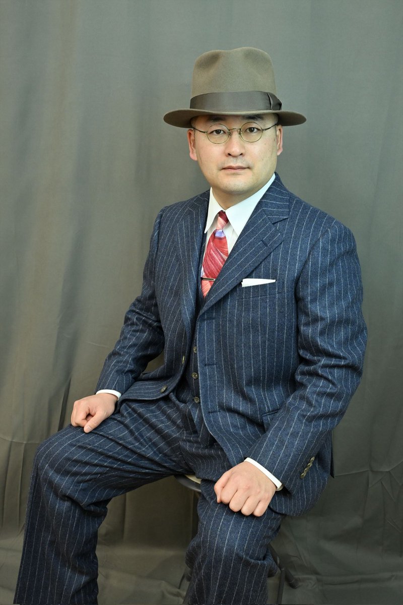 暖かくなってきたから背広で外出したい。

写真　<a href="/VEB_Ostalgie/">VEB Ostalgie@Vショー 1/24→ 3F D-3/4&1/25→C18/19</a> 様