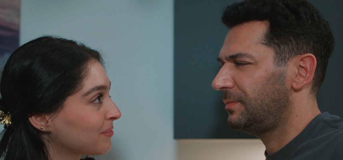 DTural's tweet image. SENİ GÖRMÜŞ OLSAYDIM UNUTMAZDIM”

Kanal D’nin sevilen dizisi #GüllerveGünahlar, Sevgililer Günü’nde izleyiciyi hem romantik hem de duygusal anlarla buluşturacak. Yeni bölümde mutfakta karşı karşıya gelen Serhat ve Zeynep’in sahnesi seyircinin içini ısıtacak.

BELKİ 14 ŞUBAT GÜNÜ…