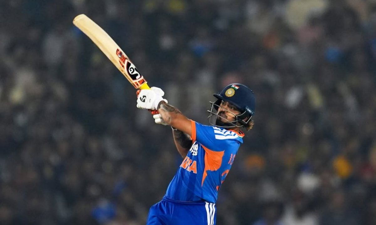 Ishan Kishan in last 6 innings :-
Match - 6
Runs - 296
Average - 49.33
Strike Rate - 222.55
Sixes - 23
Fours - 29
Century - 1
Half century - 2
#INDvPAK #IshanKishan #T20WorldCup2026
