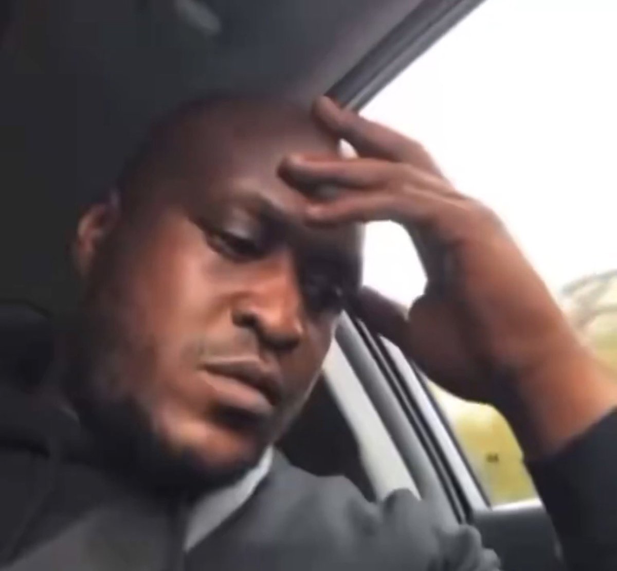 anask37's tweet image. t’attends le week-end pour faire une grasse mat, et le rythme du taf prend le dessus