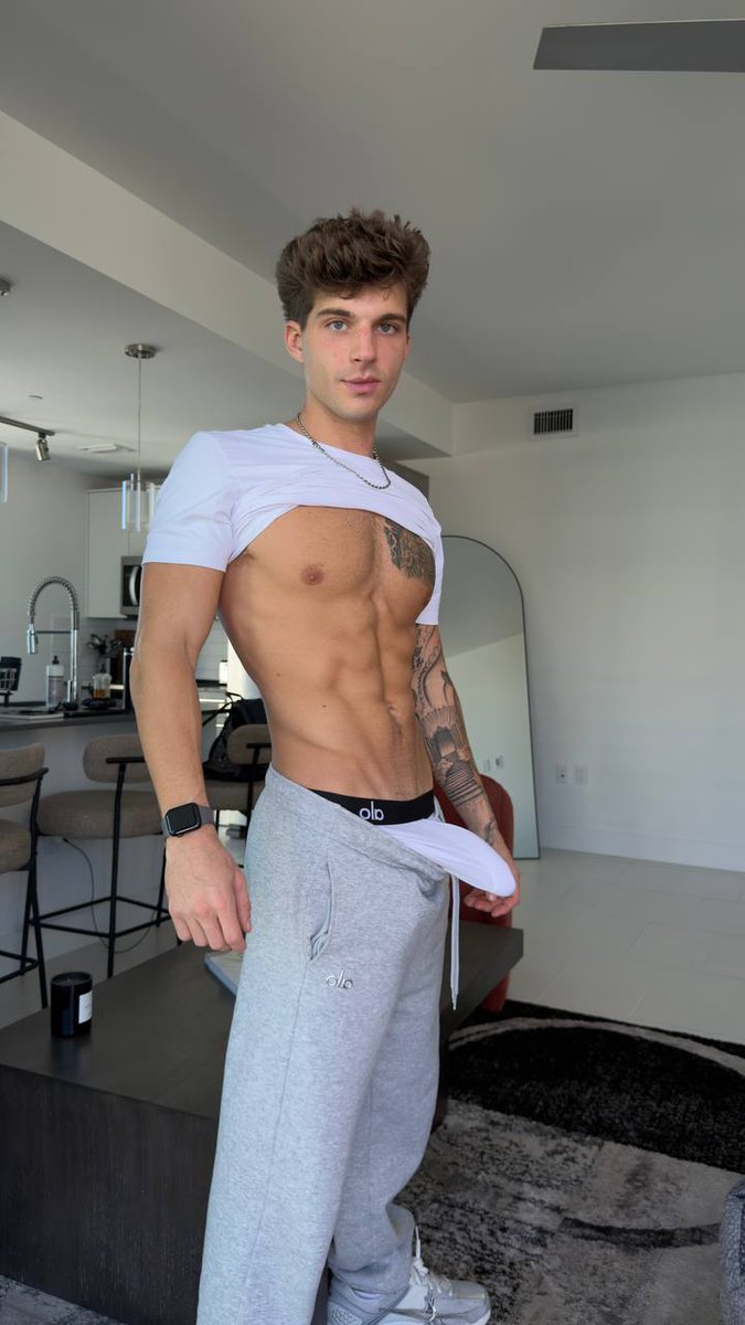 I admit it. I’m 🏳️‍🌈 (look cmmnts)