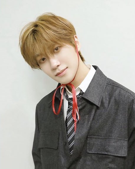 쑨헝위 얼굴 tweet media