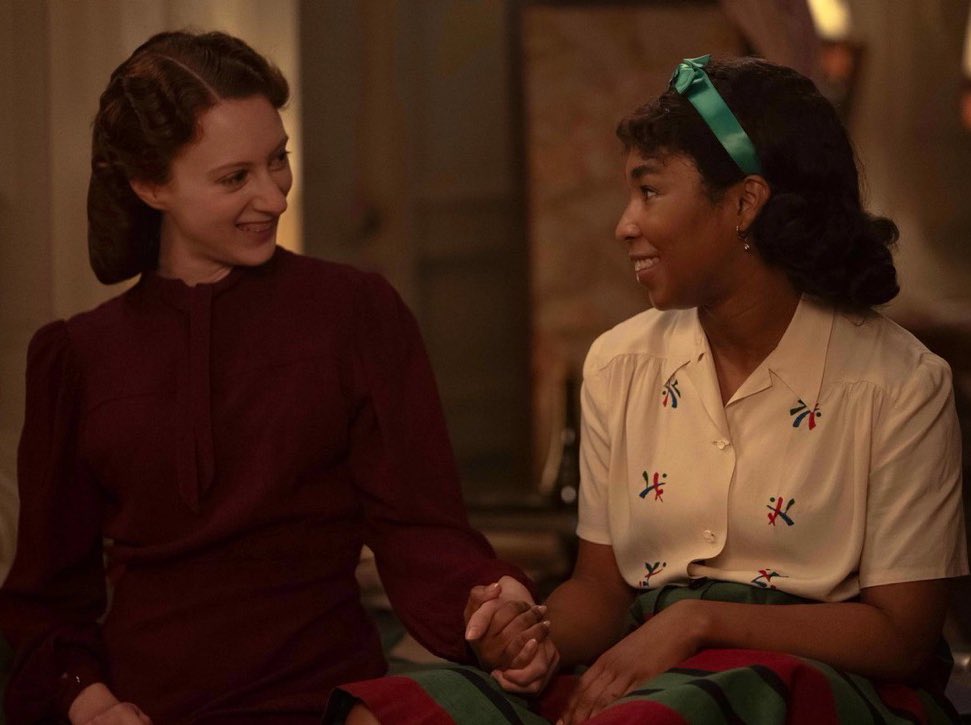 iwtvdetails's tweet image. happy valetine's day to them (they invented love actually)