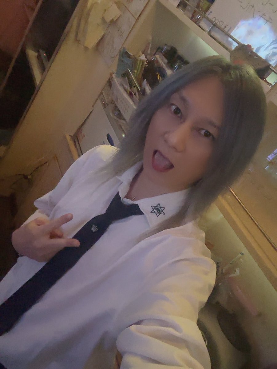 eiji_sun's tweet photo. 本日えーじ生誕祭イベントです٩( ᐛ )و

朝までお待ちしてますねー♪

えーじ特製チキンカレーも有りますよ🍛

是非是非お待ちしてま〜す♡ https://t.co/H9cNT7gEhL
