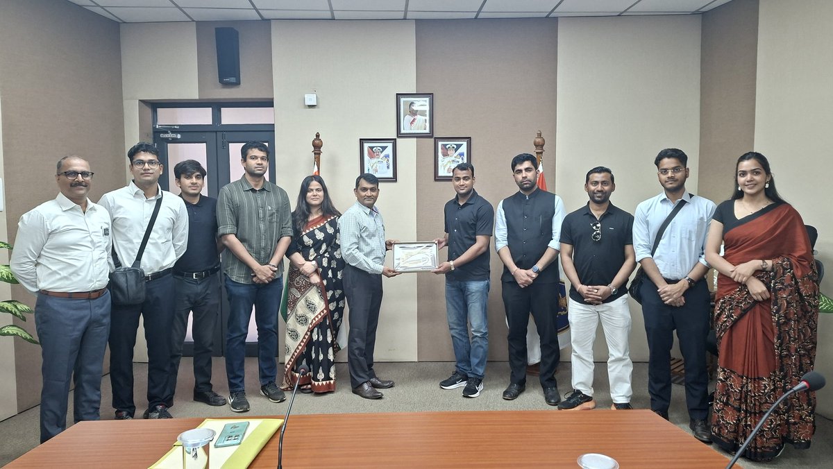 InNwc's tweet photo. Ten trainee IAS officers of the 2025 batch visited #InNWC today, gaining insights into the extensive and thoughtfully curated #ProfessionalMilitaryEducation imparted at the College.

They were also familiarised with the state-of-the-art training and administrative infrastructure at the iconic #CholaBuilding. The interaction underscored the importance of #CivilMilitaryFusion and a #WholeOfNationApproach to national security.