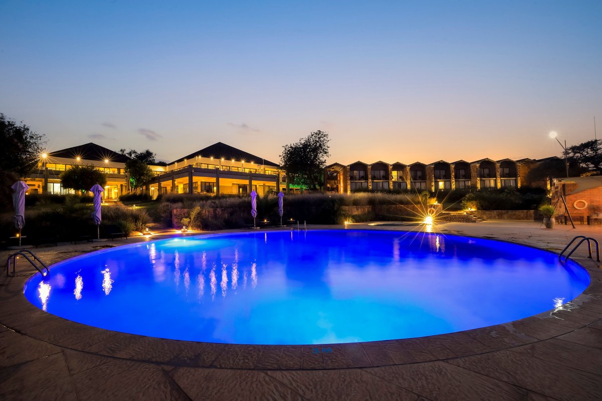 Mantis Akagera Game Lodge tweet media