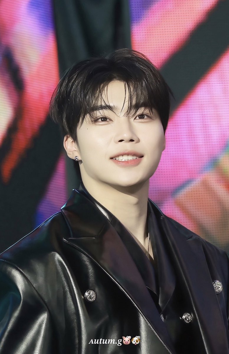 260211 Dawards 디어워즈 HQ

건욱이의 웃는 모습을 보면 언제나 사랑스러운 마음이 든다🫳

#PARKGUNWOOK #박건욱 #朴乾煜 #朴乾旭 #パクゴヌク #ZEROBASEONE #ZB1 #제로베이스원