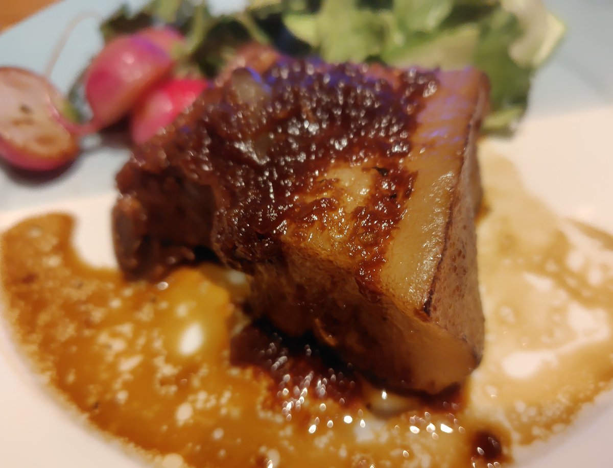 tabi_kusa's tweet photo. スペアリブを煮込みました。
部位のせいか角煮に見える。 https://t.co/vv93GuBsgo