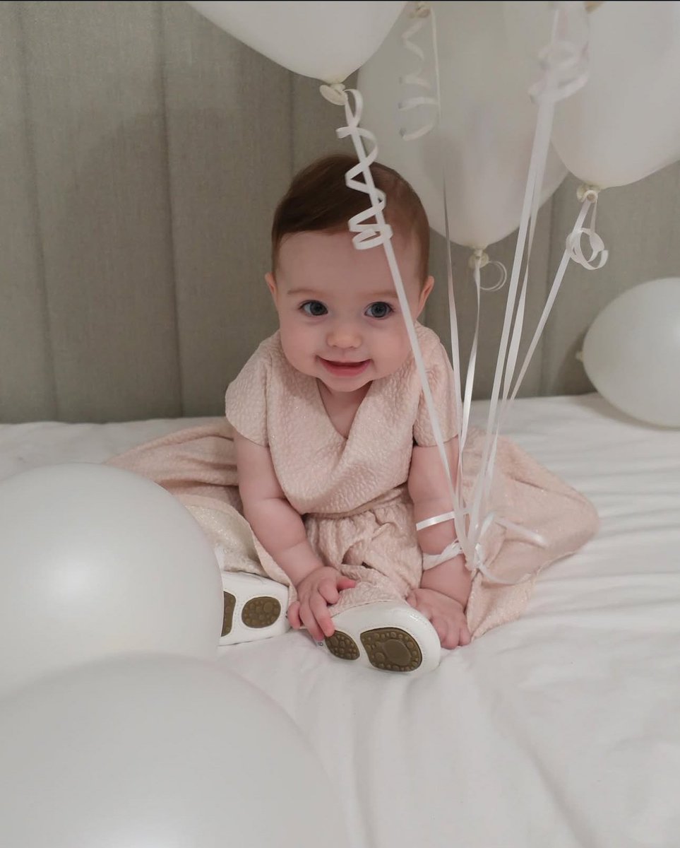 XMoonStarsX's tweet photo. 😭 Baby girl growing to fast! 
6 Months https://t.co/2BPq8MT4WM