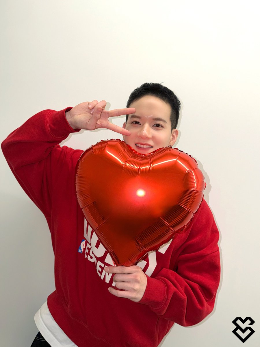 hutaramzzibtob's tweet photo. 멜로디를 위한 Valentine Day💝

#서은광 #허타람찌 #임현식 #프니엘 https://t.co/gb49HxRbO7