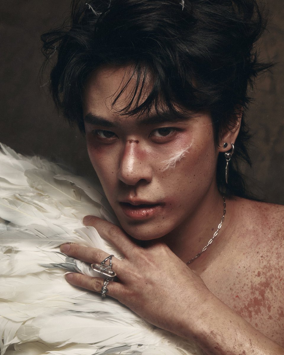 ไม่ให้บินกลับสวรรค์แล้วนะ ให้อยู่เมืองมนุษย์นี่แหละ เด็ดปีกอีกข้างที่เหลือออก ไม่ให้บินหนี
#JackieJackrin