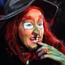 PPB1774's tweet photo. Oranges poranges. Who wore it better? I’m going Witchie Poo.

#Trump
#WitchiePoo 

#HRPufnstuf https://t.co/aBpdzNaSXy