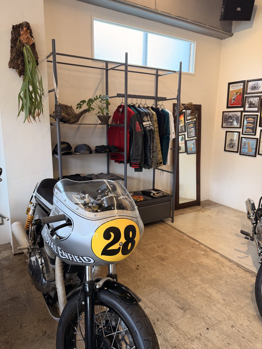 ロイヤルエンフィールド湘南WEST tweet media