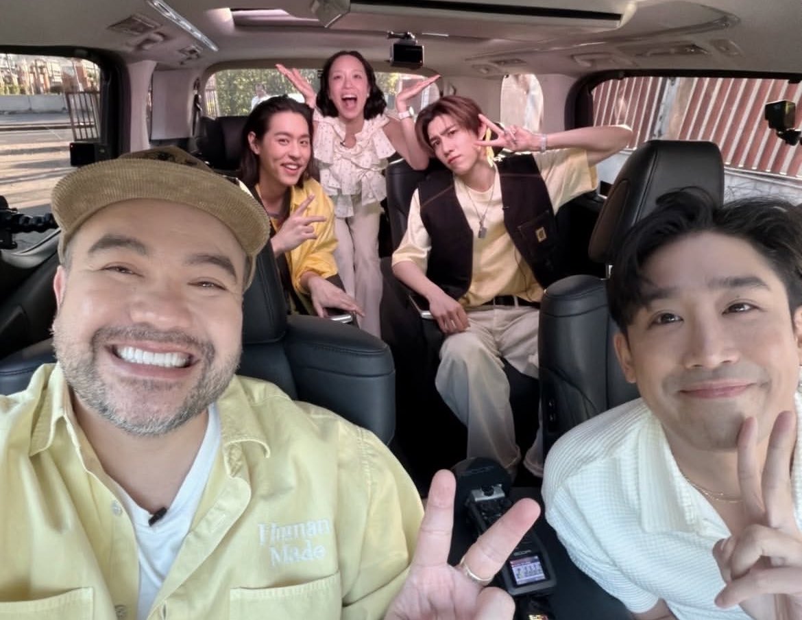 [ Repost ] : thedrivertvshow 

ในที่สุดดดดด ✨😍
พรุ่งนี้เจอกันน้าาา (15กพ.) เวลา 11.00 น.
ติดตามผ่านช่องทาง :
Youtube: The Driver
Facebook: The Driver
#TheDriverxBILLKINPP

🧡#Bbillkin #บิวกิ้น 
💚#Besidebillkin