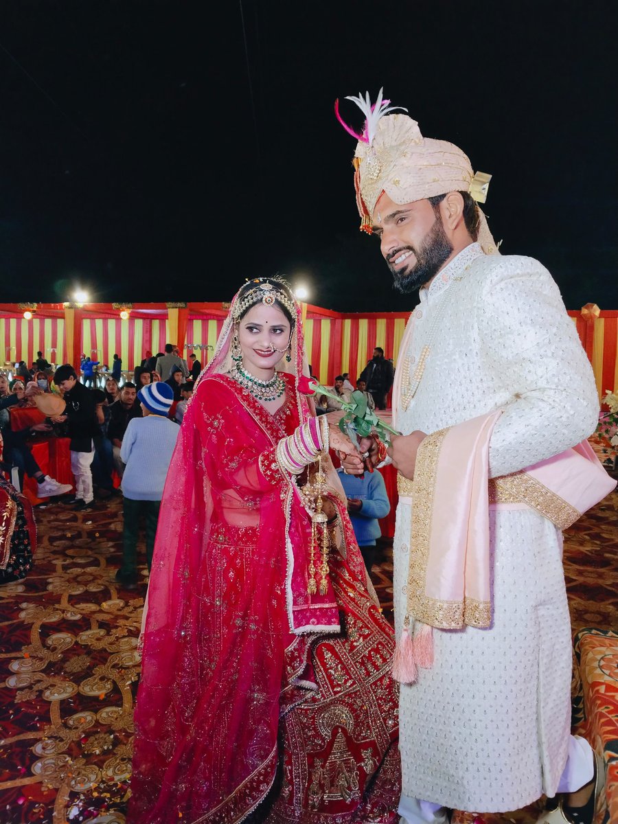 Gayatri....🎻 tweet media