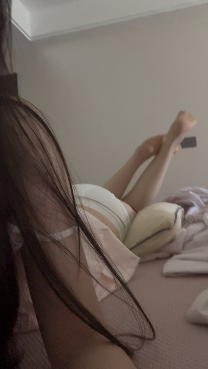 ฟ้าใส tweet media