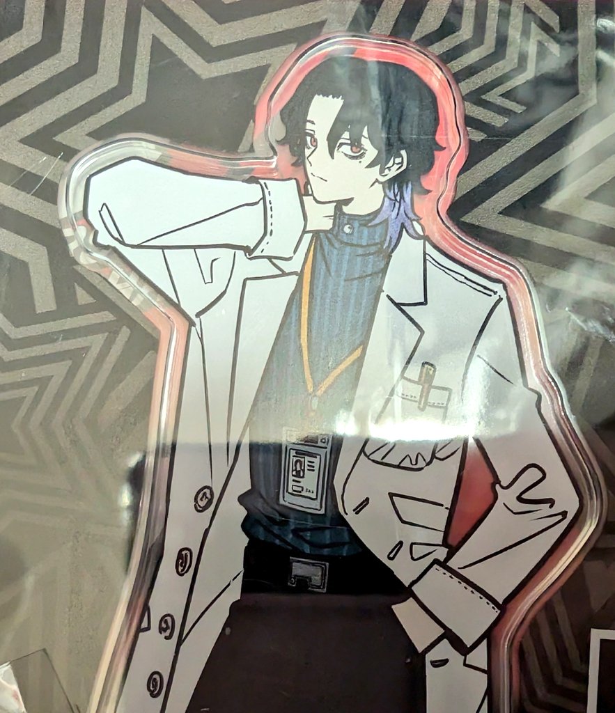 P5Xのヴィレヴァンアクスタ届いた～！！！！かわいい！！！ルフェルのアクキーもう一つ買えばよかった後悔があるので4月に店舗行く。ワンダーくんと北里基良がもう1セット増えるかもしれんが、、、。ジオラマも買えばよかったな～～～～～～～