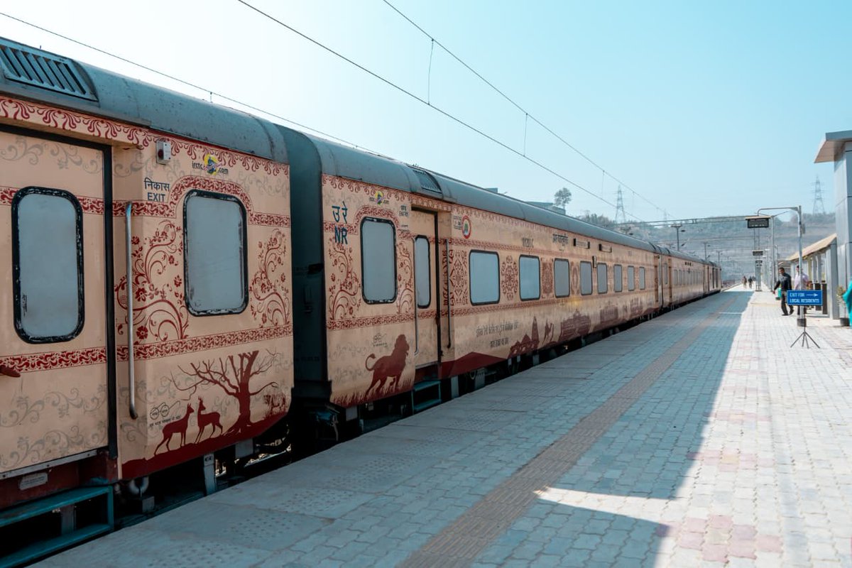 A new chapter unfolds in Mizoram’s rail journey! 🚆

For the first time, the Bharat Gaurav Train arrives at Sairang under the “North East Discovery” circuit marking a milestone in tourism and regional growth.

The Bairabi-Sairang line's strong passenger response and rising