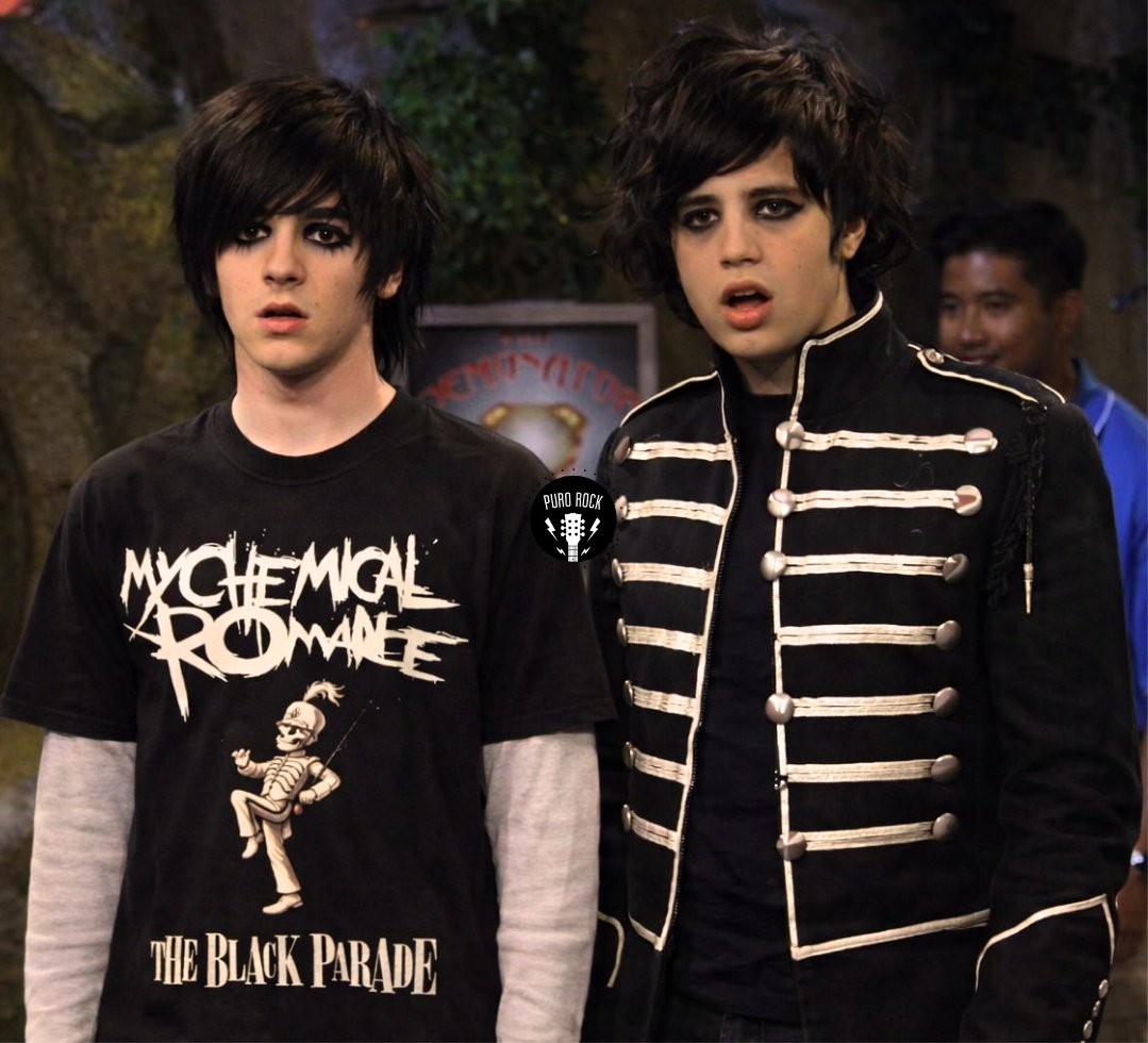 Tremendo concierto de My Chemical Romance en el Estadio GNP Seguros 😭🖤

Gracias por tanto 🥀