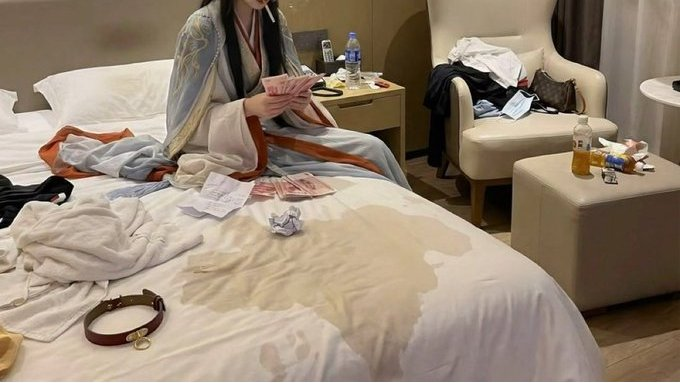 panxiaoting520's tweet image. 刚结束 全程录音实况🐻🐻

感觉看 马上删了......

留言08全部有份

▶️ •၊၊||၊|။||||။၊|• 35:35