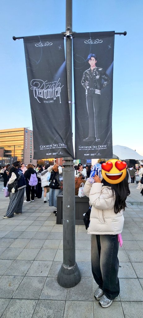 plistudio99's tweet image. #플레이브_트친소
#플리_트친소
400일 된 기념으로 예고했던 산책나왔습니다💙(헤헤)😄😄
저랑 앞으로도 평플하실 플리분들 모시러 왔어요!
흔적남기시면 바이오보고 무멘맞팔 하겠습니당🫶💙
(성인위주로 찾아가요!)