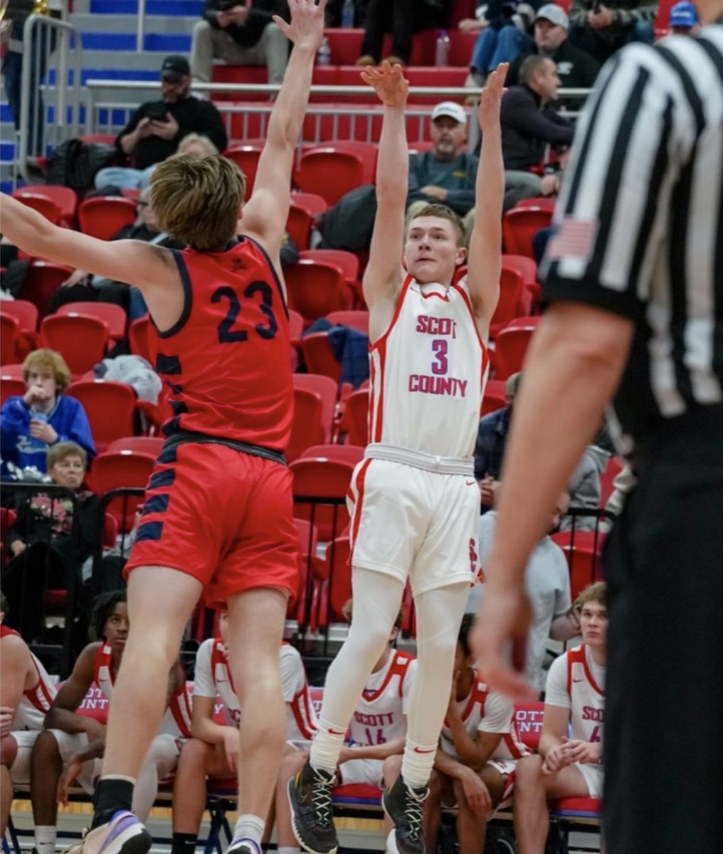 Tara Helton tweet media