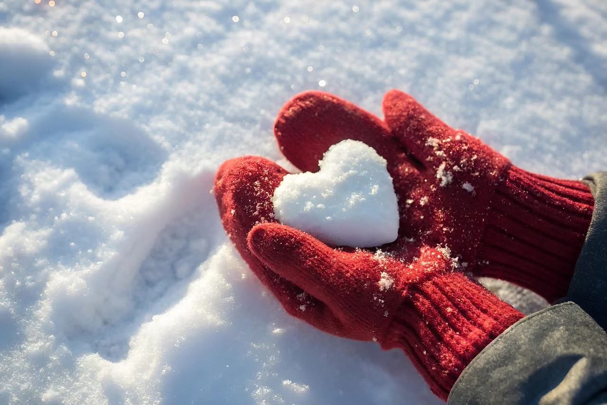RovetoArdente's tweet photo. «Ricordate che non essere amati non è una tragedia; è il non amare la tragedia. Questo è il sale della vita: amare!».

Don Tonino Bello https://t.co/RT6zIh5h6q