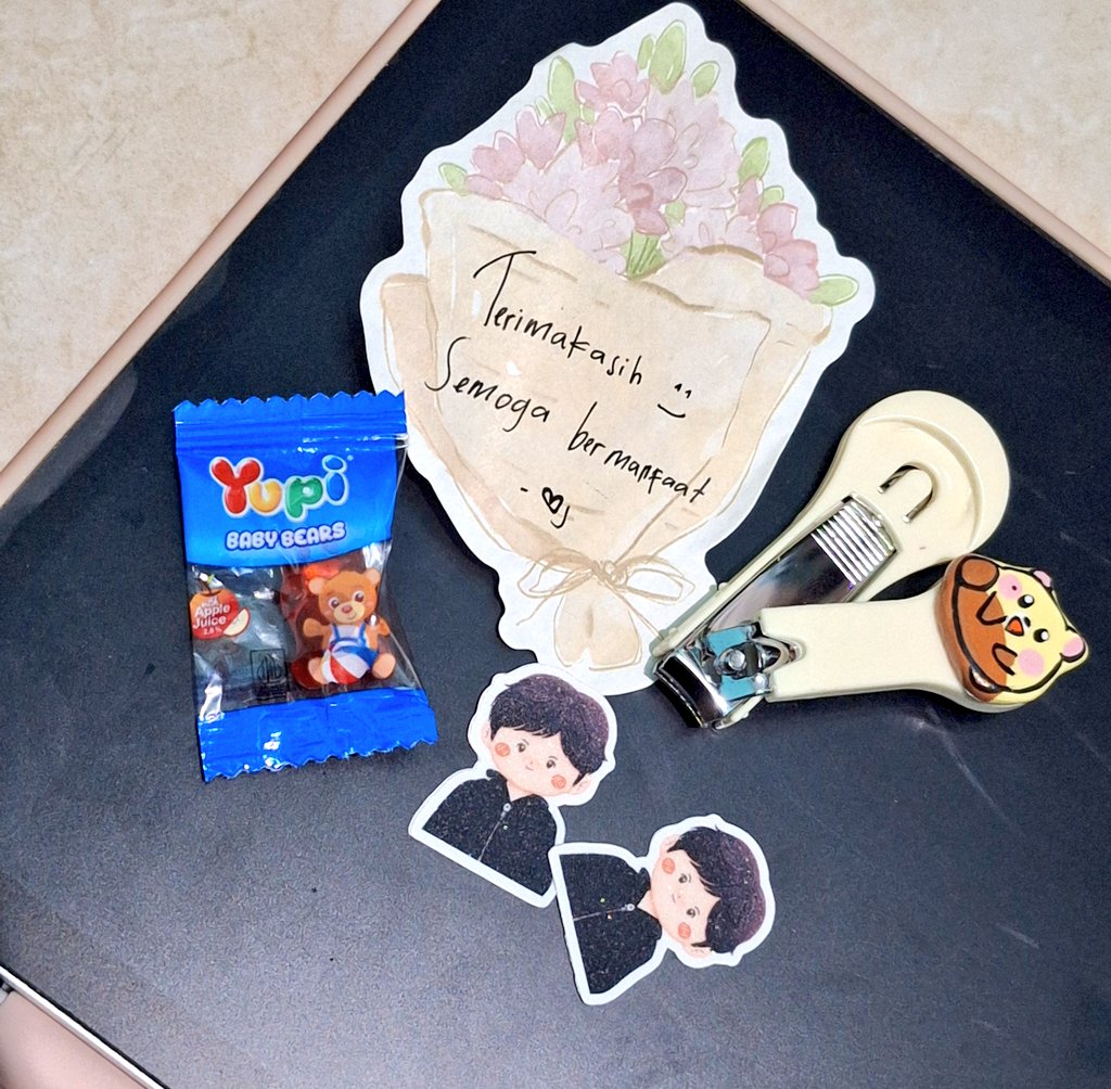 <a href="/panpan14_/">the andy</a> <a href="/chavaadaily/">vaa ( ❛.ө❛ )</a>  terimakasih kakkk, freebies nya udah sampaii, semoga lancar selalu rezekinyaaa 😻✨💞