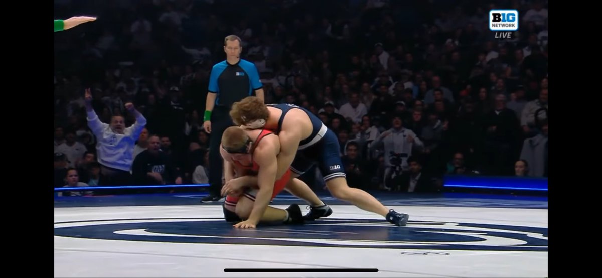 Dwarn22's tweet photo. @pennstateWREST Just saying, in what world is this not 3 after a review?? https://t.co/x5qrroalji