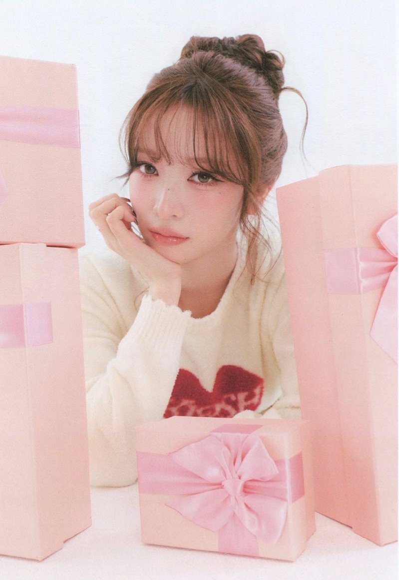 maknae line in this concept... such dolls