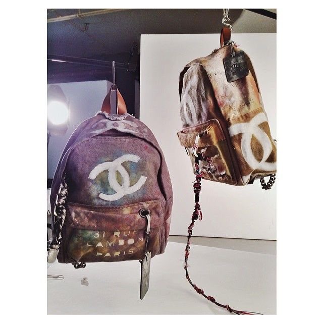 Chuck bass tweet media