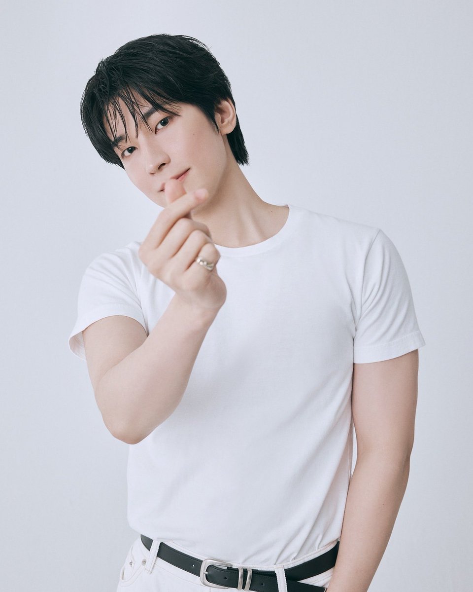 heeseung. tweet media