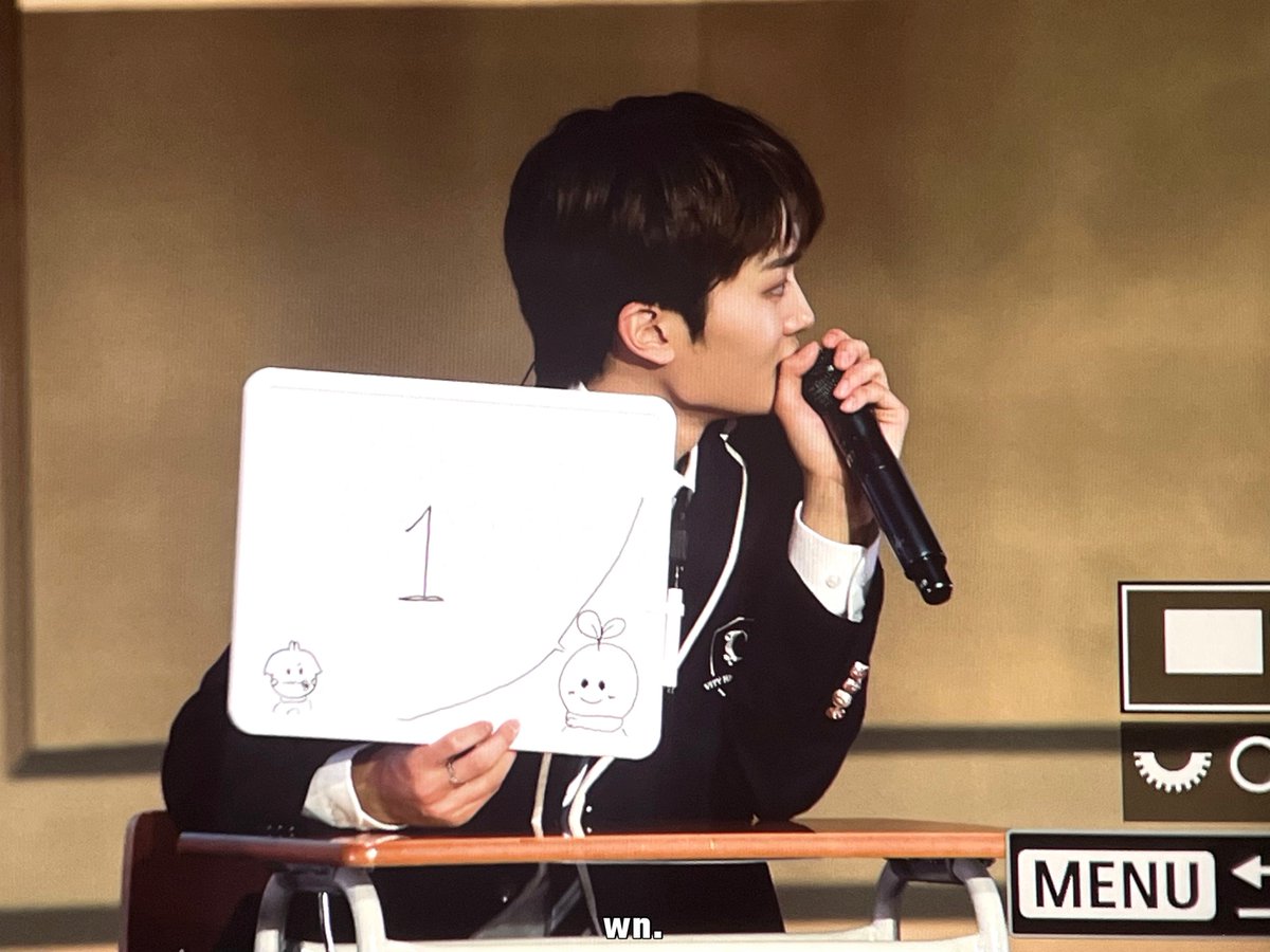 이거 올리는 걸 깜빡햇네..
교복 태영 너무 좋자나♡