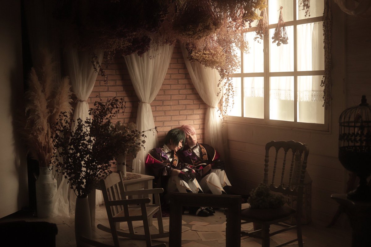 kawahirako's tweet photo. enst!!⚠︎cos
valkyrie￤エルミタージュ

The doll dreams of love.

———
Mika.@04toto1
photo.@ki_u02 
#スタジオうえはら 
#anst_cos https://t.co/BgSQZ8IGGD