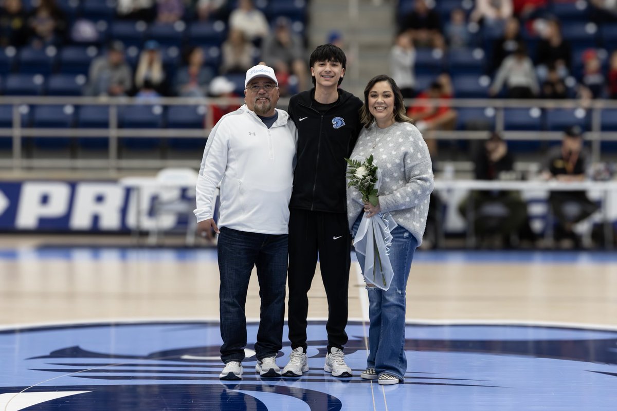 Memorial Hoops 🏀 tweet media