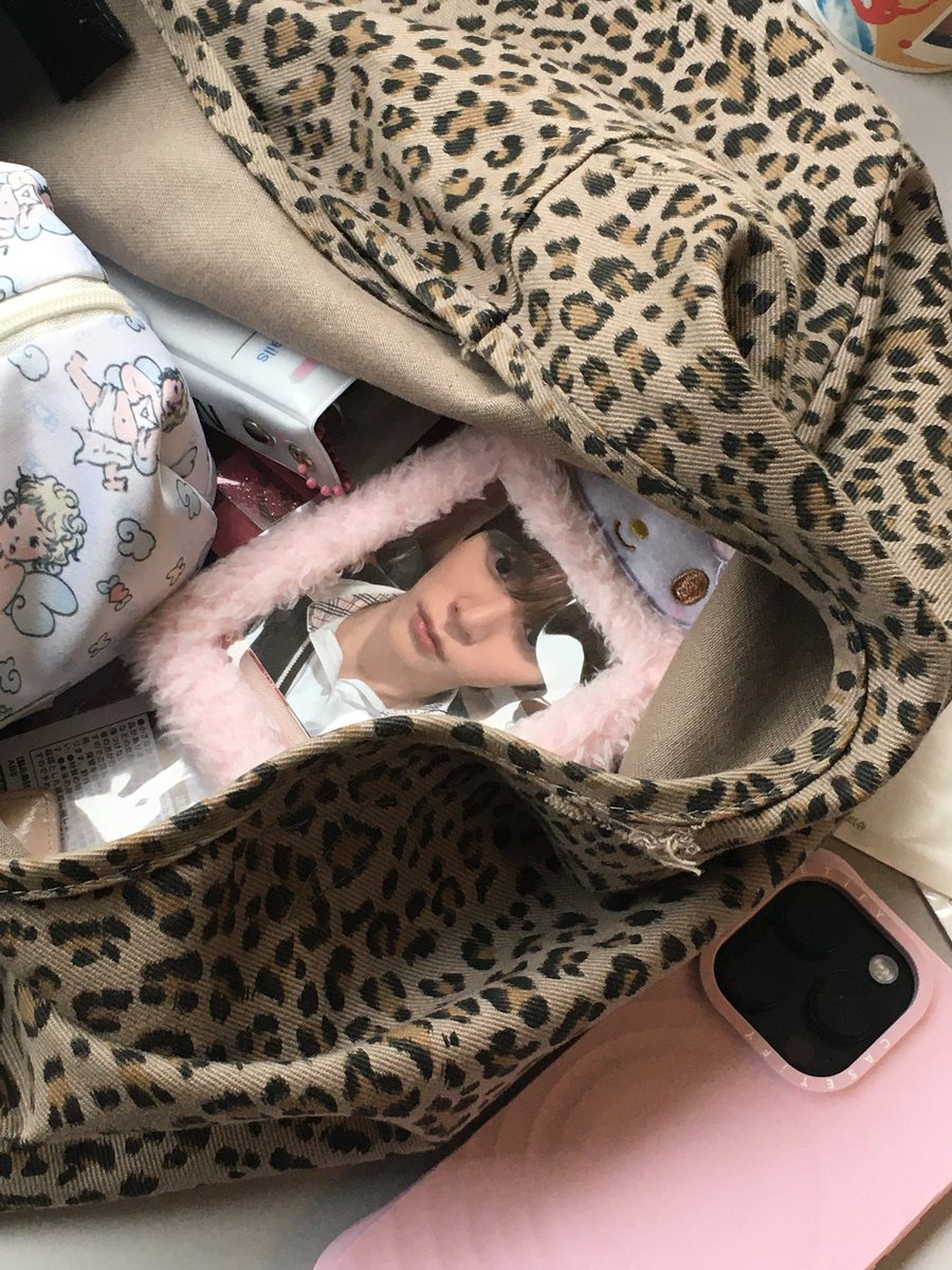 다꾸하기딱좋카페를발견햇다지…