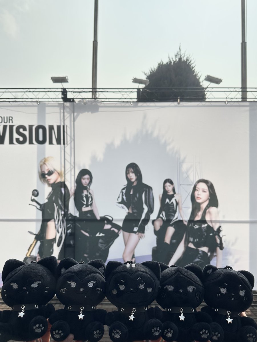 ITZY 3RD WORLD TOUR <TUNNEL VISION> in SEOUL - DAY 2

TWINZY도 2배로 기대하는 DAY 2 💗
DAY 2, Doubled Excitement with TWINZY 💗

#ITZY #MIDZY <a href="/ITZYofficial/">ITZY</a>
#ITZY_TUNNELVISION
#ITZY_TNVS
#ITZY_WORLD_TOUR