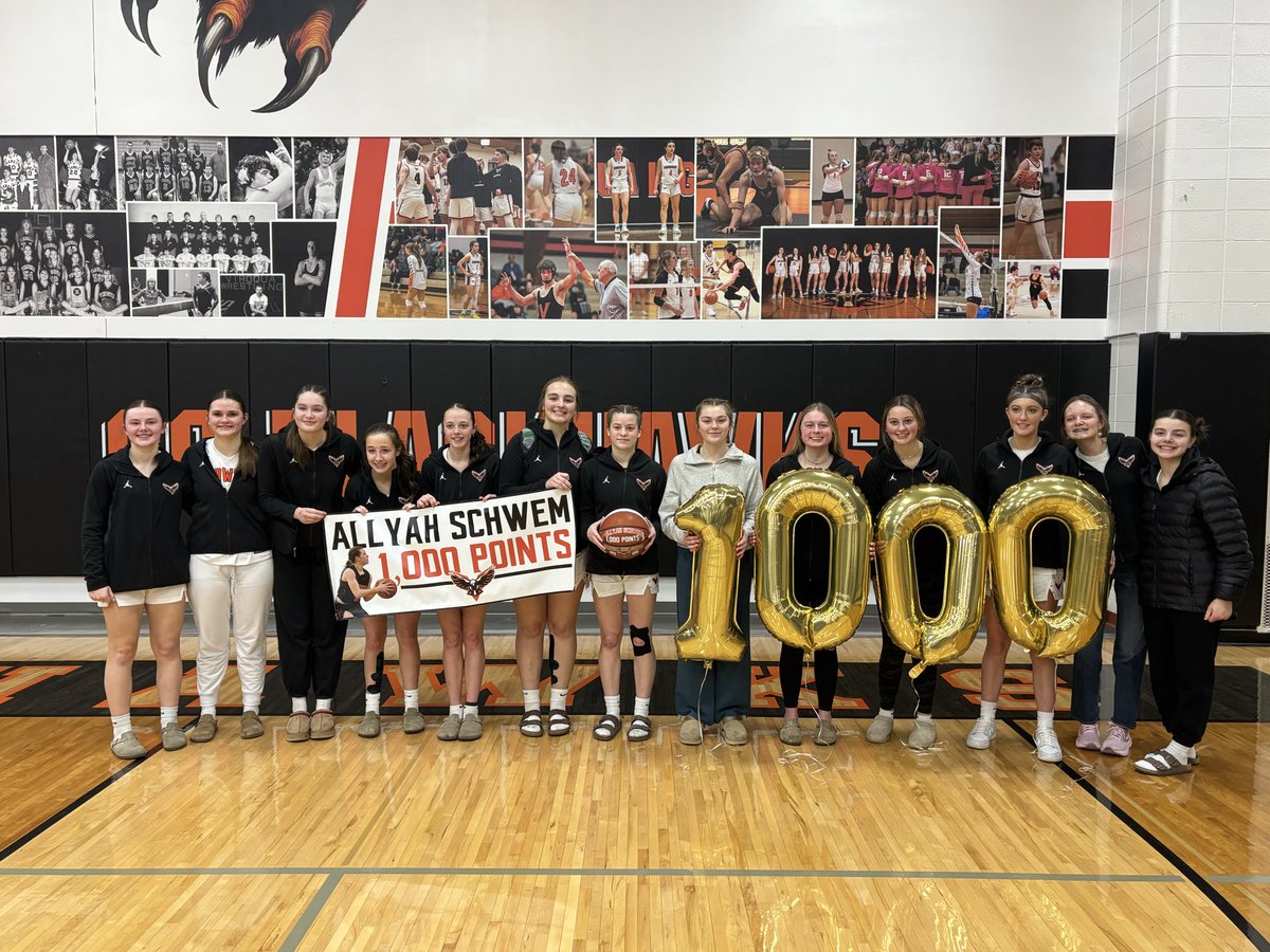 ViroquaGBB's tweet photo. Down big at the half, battled back to take a lead, but came up just short. In the midst of our second half run Allyah drilled a 3 to eclipse the 1,000 point mark…as a sophomore. We are so proud! Congrats, 2!!

@AllyahSchwem 

@TravisBOUND @ColtonWilson23 @NorbertDurst https://t.co/dvg6JJyuUN