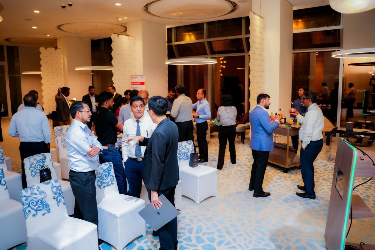 dms_swt's tweet photo. What a great start to the Year!!!

We had the privilege of connecting with C-level leaders in Sri Lanka to share insights on how IBM ITFM and Cloudability can empower IT teams and strengthen FinOps strategies. https://t.co/1HQrm7M110