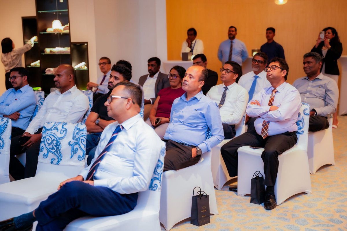dms_swt's tweet photo. What a great start to the Year!!!

We had the privilege of connecting with C-level leaders in Sri Lanka to share insights on how IBM ITFM and Cloudability can empower IT teams and strengthen FinOps strategies. https://t.co/1HQrm7M110